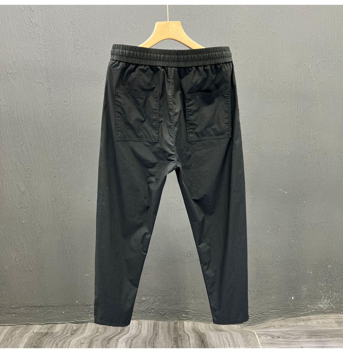 Men's Classic Tech-Fabric Jogger Pants