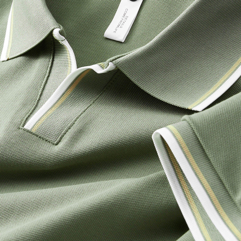 Trendy Men's Polo with Contrast Trim